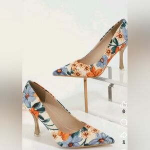 Source Unknown Floral Pointed-Toe Heels in Orange & Blue